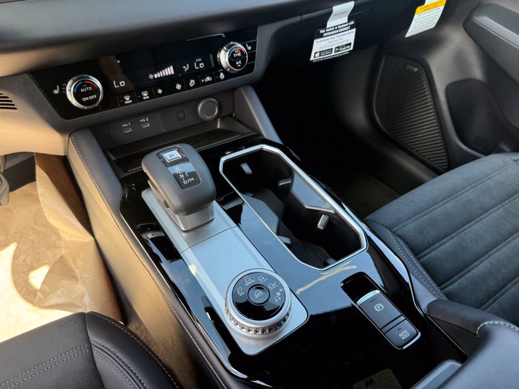 New 2026 Mitsubishi Outlander LE FWD image 27