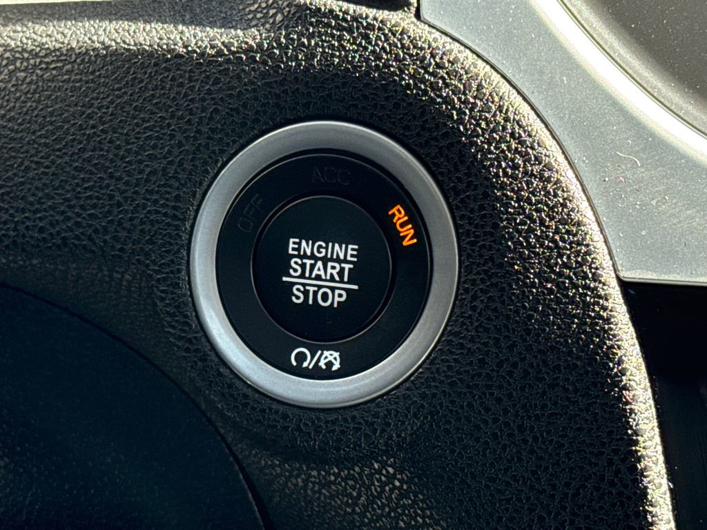 Used 2023 Chrysler 300 Touring w/ Sport Appearance Package image 26
