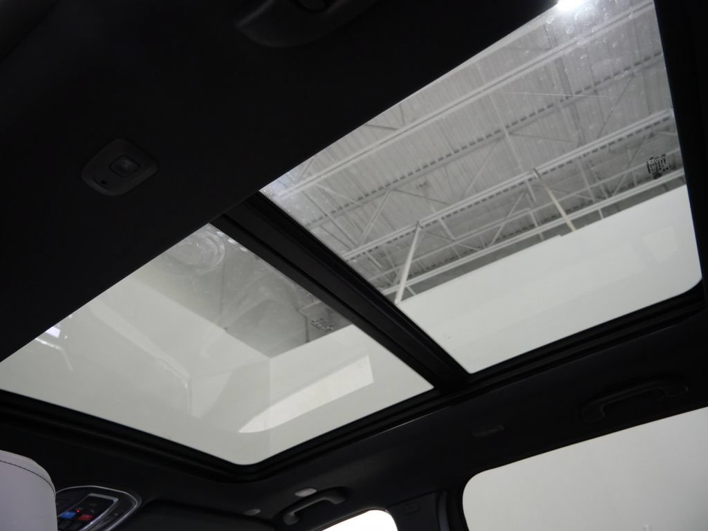 New 2026 Jeep Cherokee Limited AWD/4WD image 4