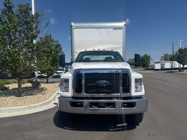 Used 2022 Ford F750 2WD Regular Cab Super Duty image 4