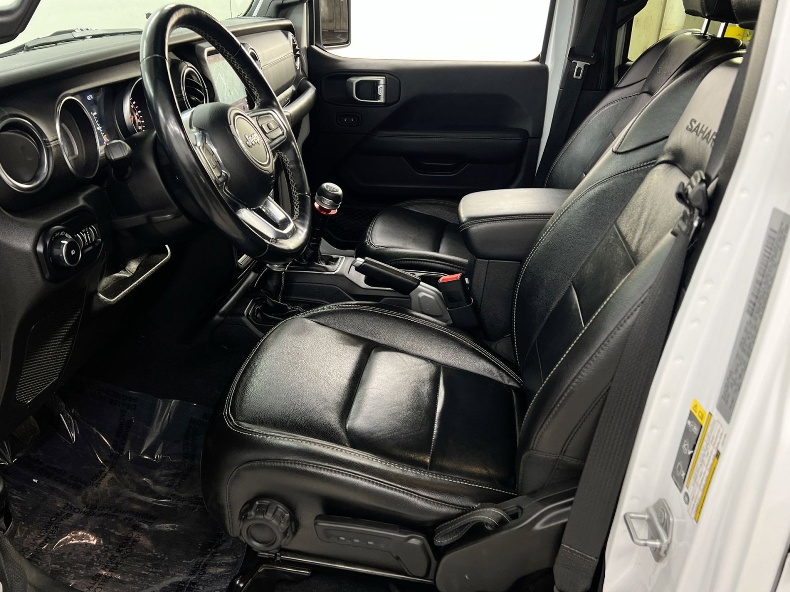 Used 2020 Jeep Wrangler Unlimited Sahara image 2