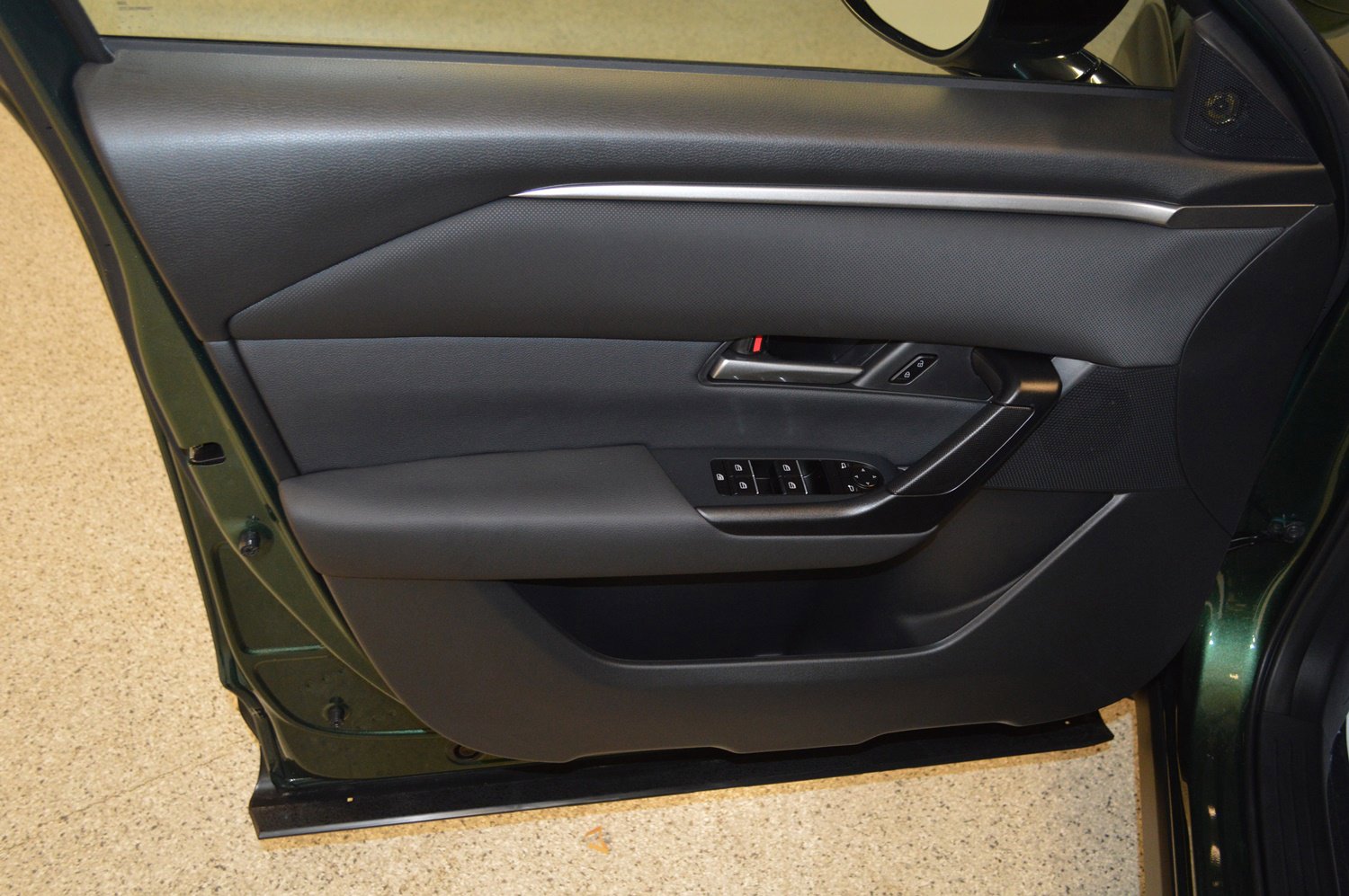 New 2026 MAZDA CX-50 AWD 2.5 S w/ Preferred Pkg image 14