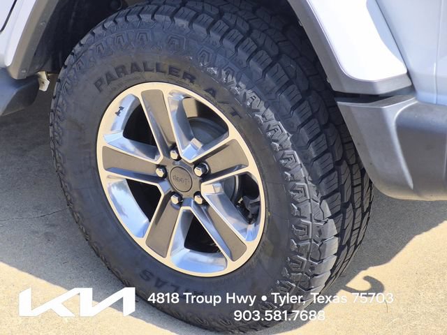 Used 2021 Jeep Wrangler Unlimited Sahara AWD/4WD image 8