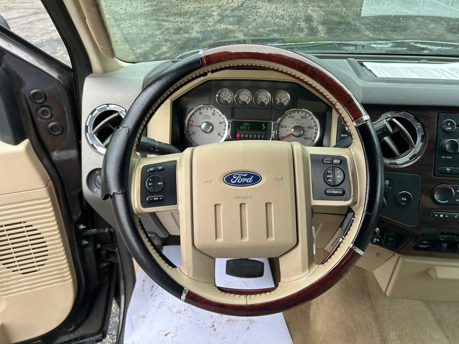 Used 2008 Ford F350 4x4 Crew Cab DRW Super Duty image 16