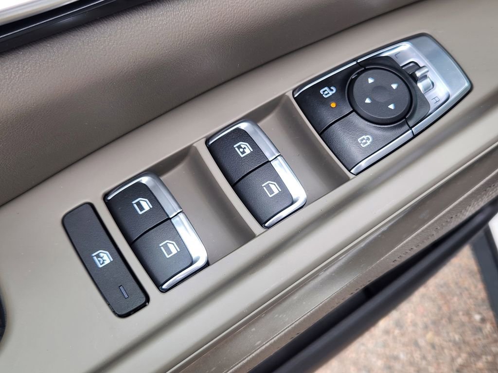 New 2026 Kia Carnival LXS image 7