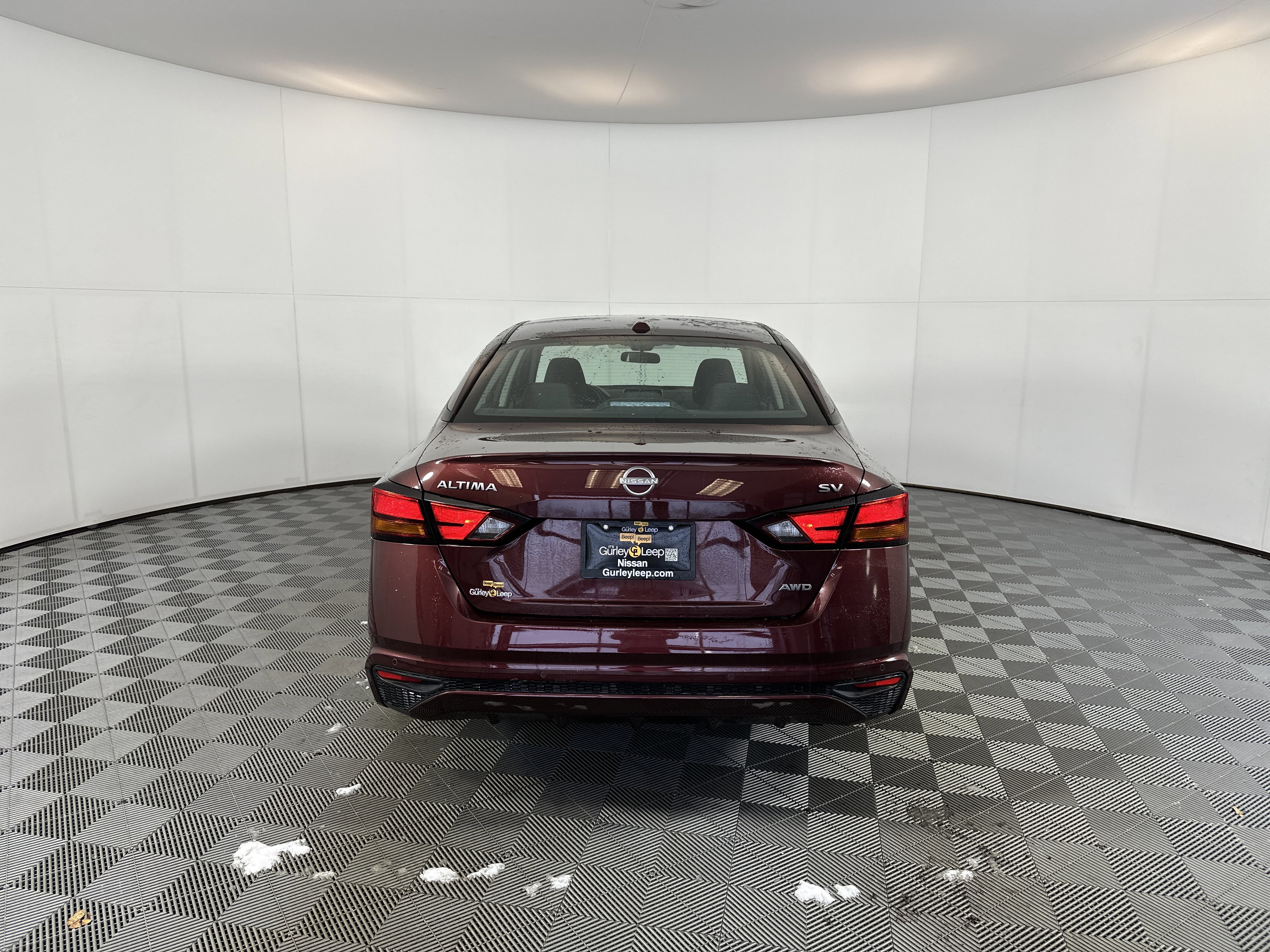 Used 2024 Nissan Altima 2.5 SV image 9