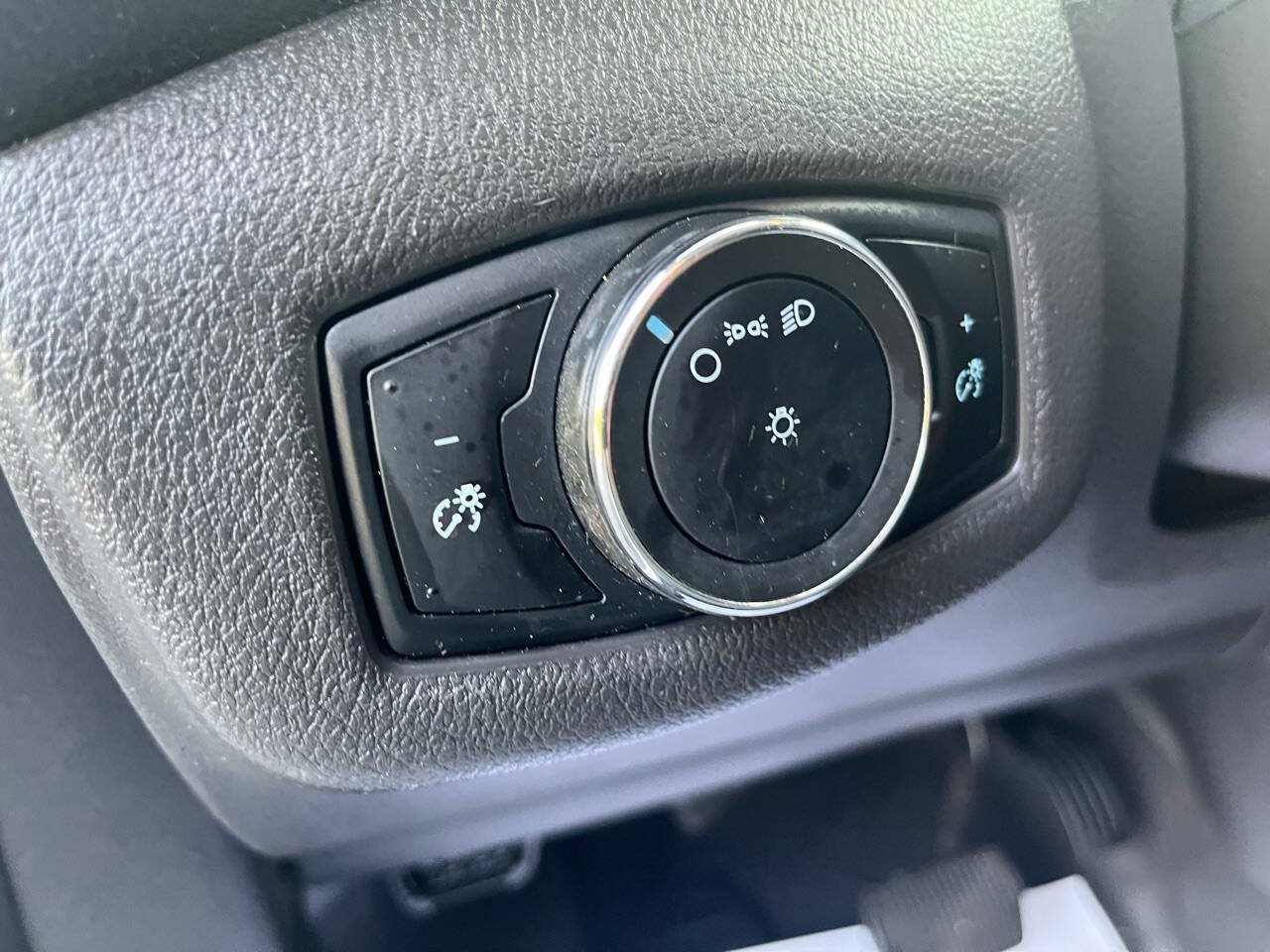 Used 2018 Ford Transit Connect XL FWD image 16
