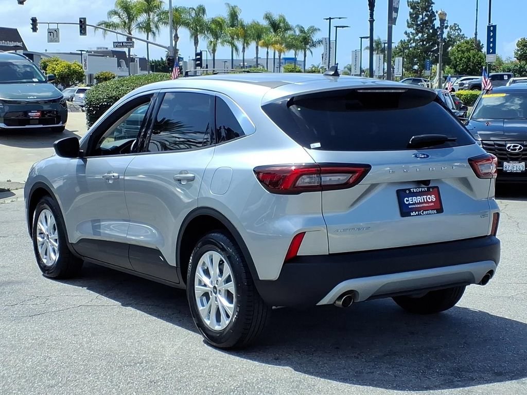 Used 2023 Ford Escape Active FWD image 8