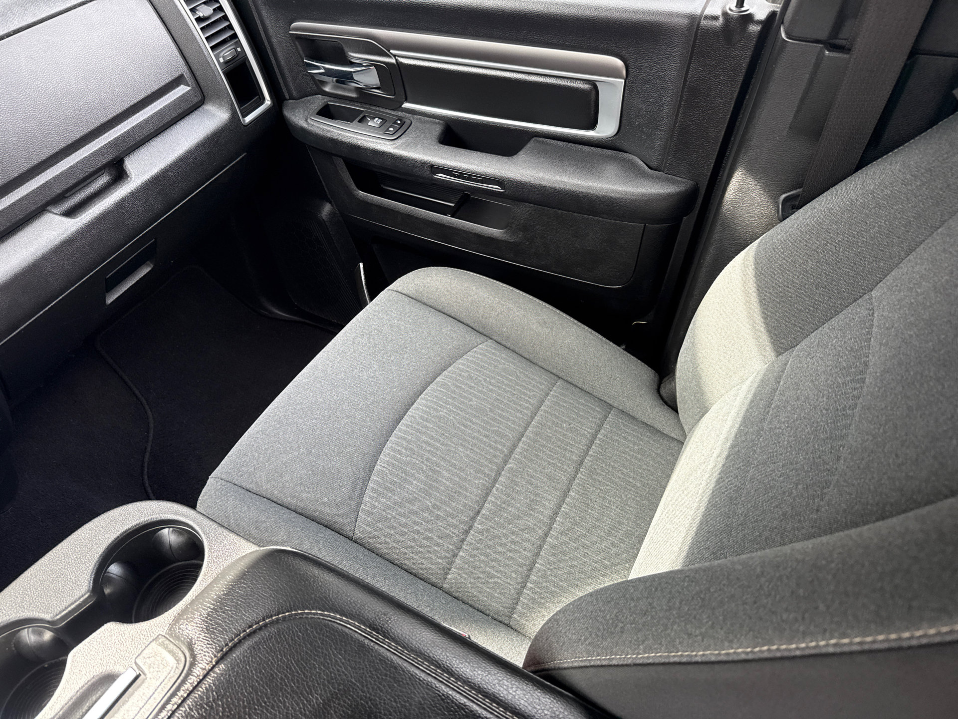 Used 2021 RAM 1500 Warlock AWD/4WD image 16