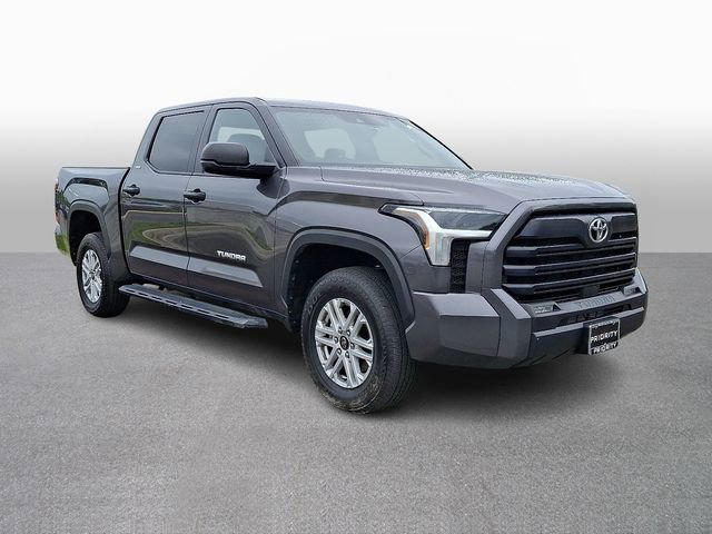 Used 2025 Toyota Tundra SR5 AWD/4WD image 3