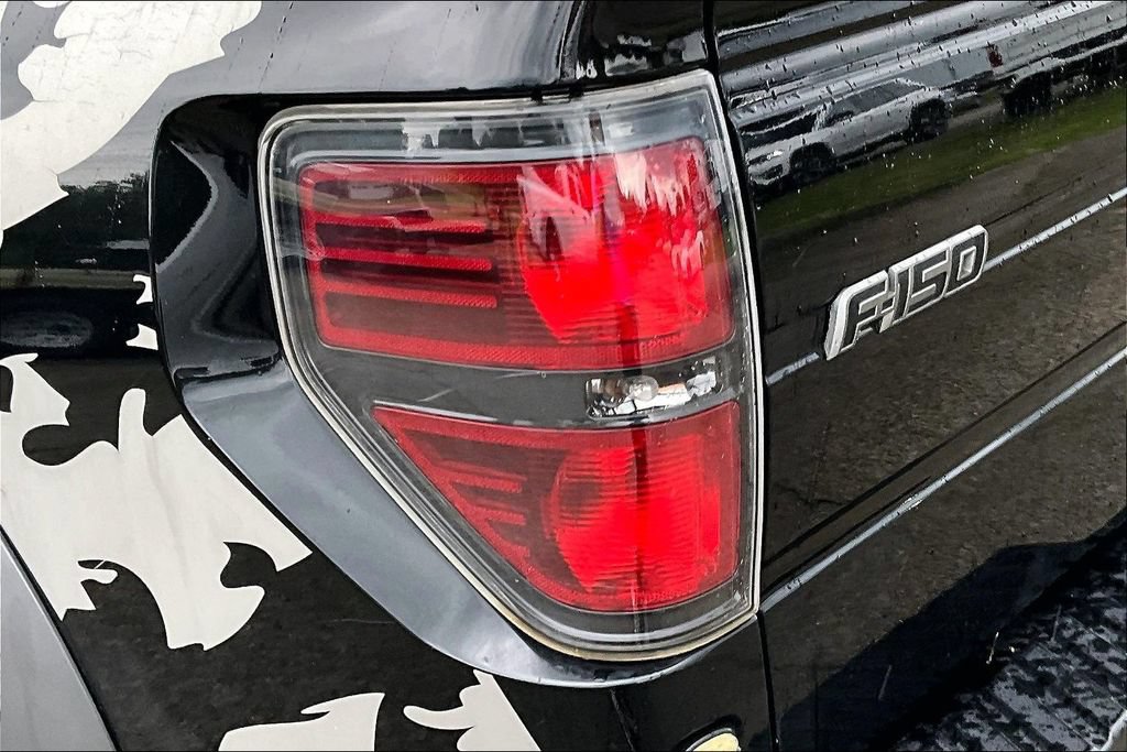 Used 2014 Ford F150 Raptor w/ Equipment Group 801A Luxury AWD/4WD image 29