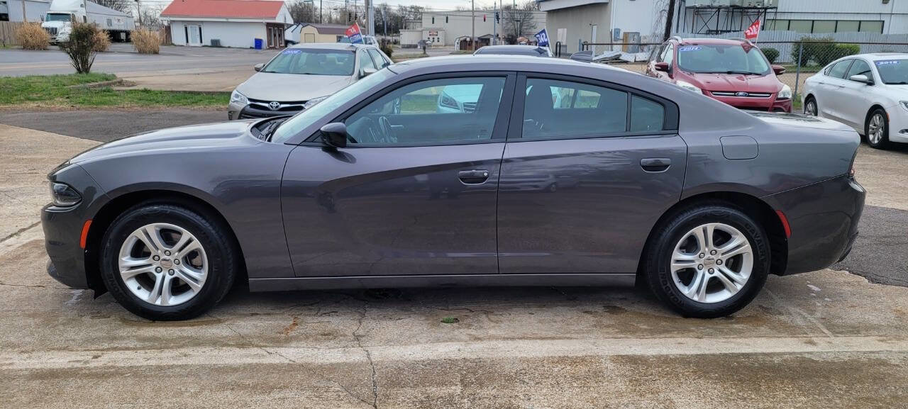 Used 2023 Dodge Charger SXT image 1