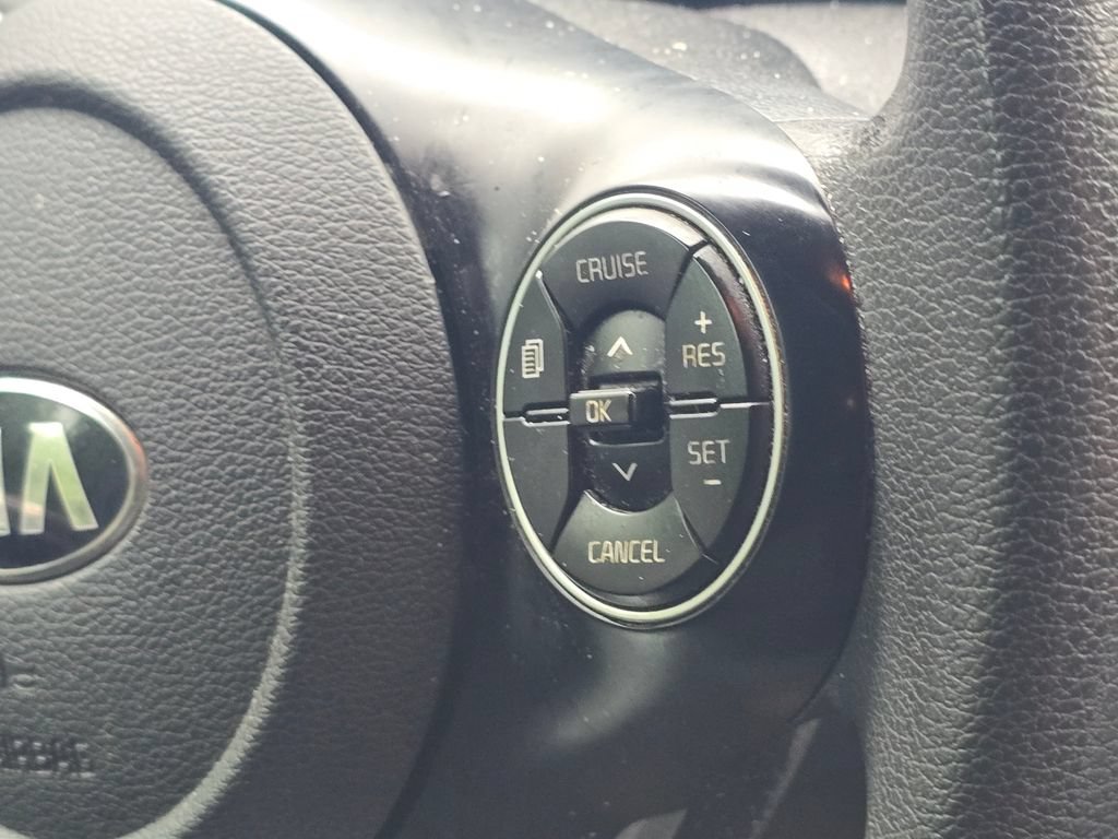 Used 2021 Kia Soul LX FWD image 7