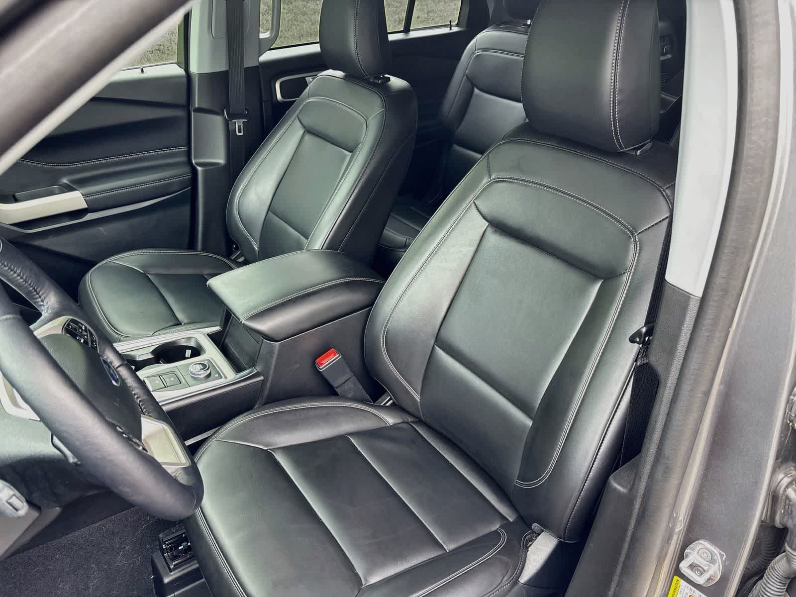 Used 2023 Ford Explorer XLT w/ Equipment Group 202A AWD/4WD image 20