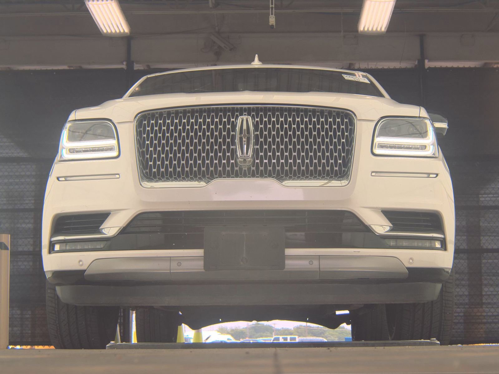 Used 2019 Lincoln Navigator L Reserve AWD/4WD image 4