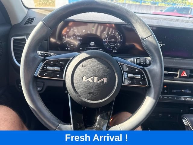 Used 2024 Kia Seltos EX FWD image 6