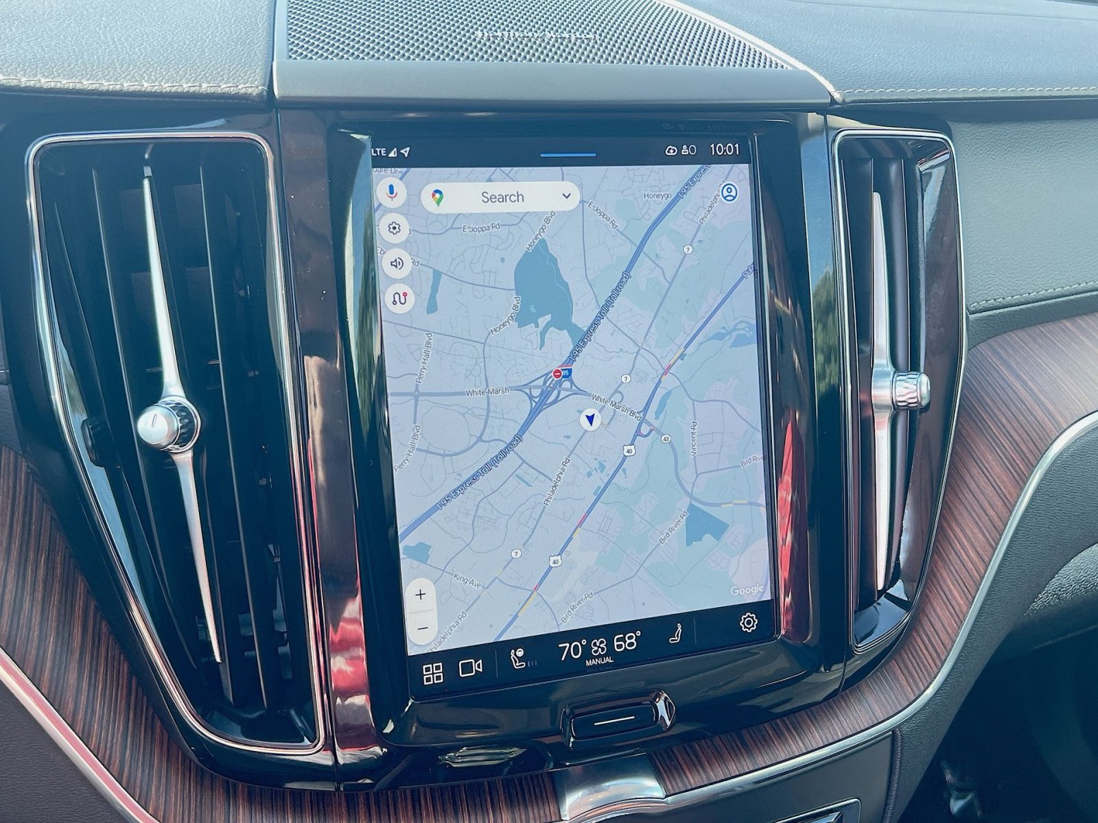 Certified 2023 Volvo XC60 B6 Ultimate w/ Climate Package image 20