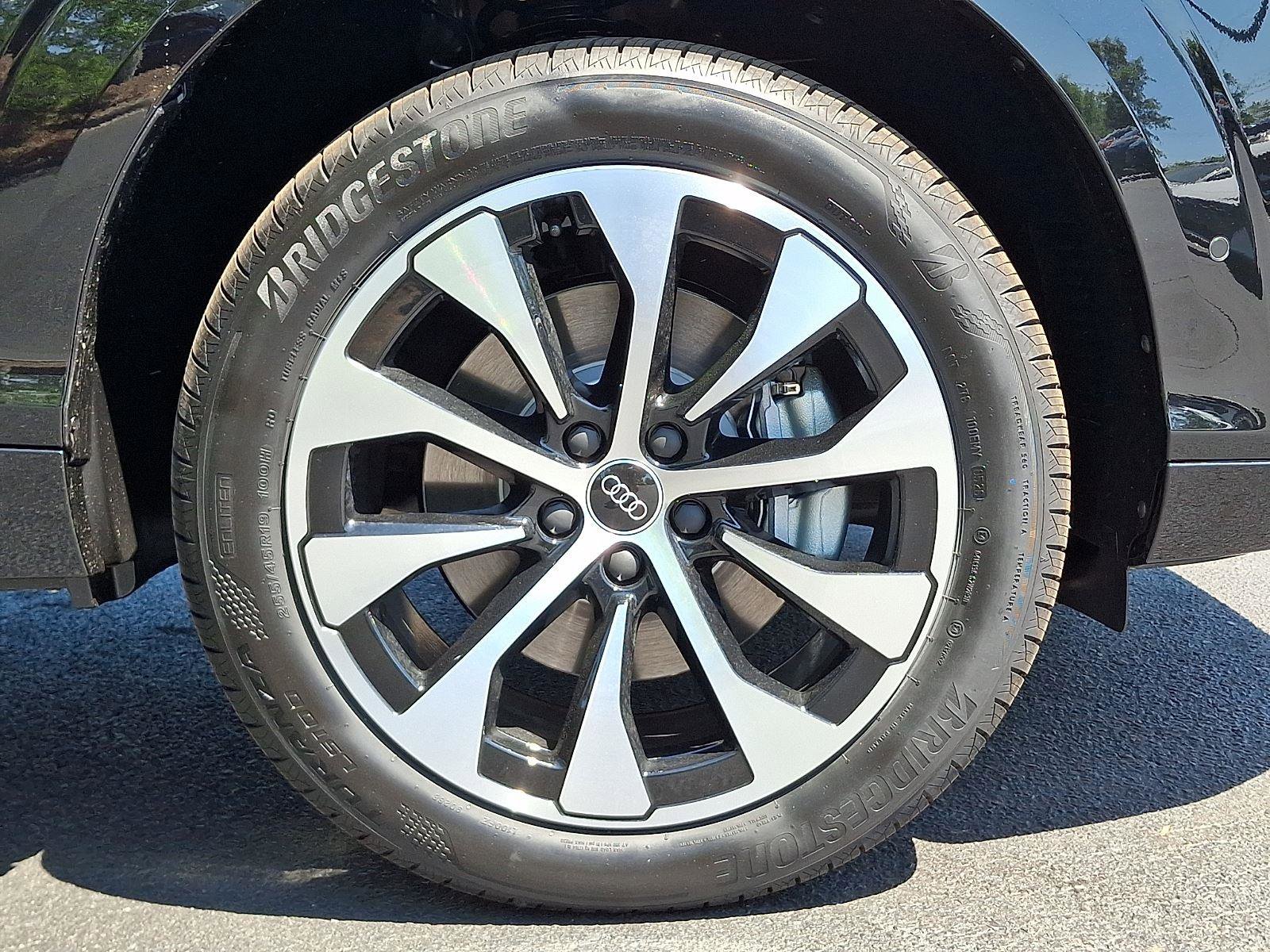 New 2026 Audi Q3 quattro 2.0T AWD/4WD image 7