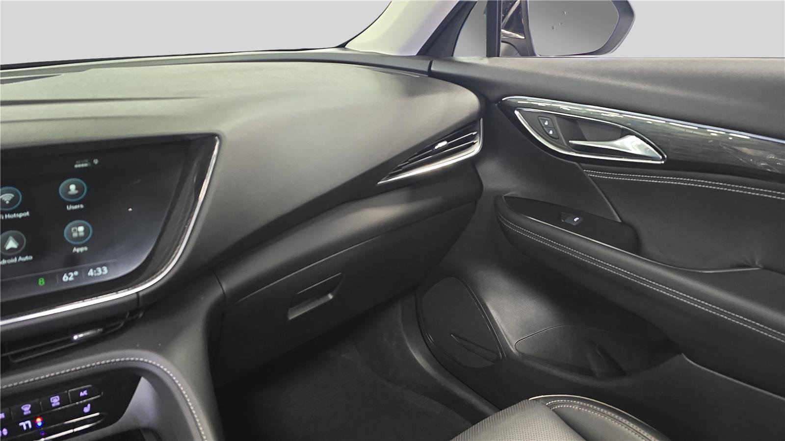 Used 2022 Buick Envision Essence w/ Safety Package image 22