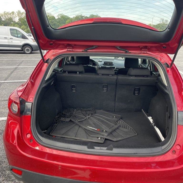 Used 2014 MAZDA MAZDA3 i Touring image 8