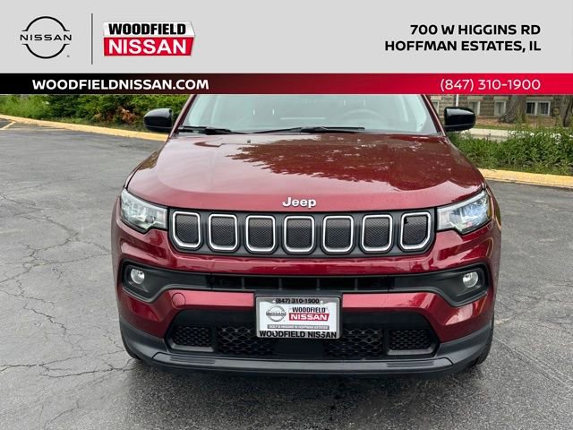 Used 2022 Jeep Compass Latitude AWD/4WD image 2