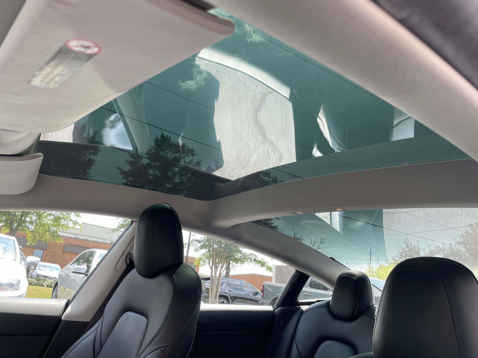 Used 2022 Tesla Model 3 RWD image 8