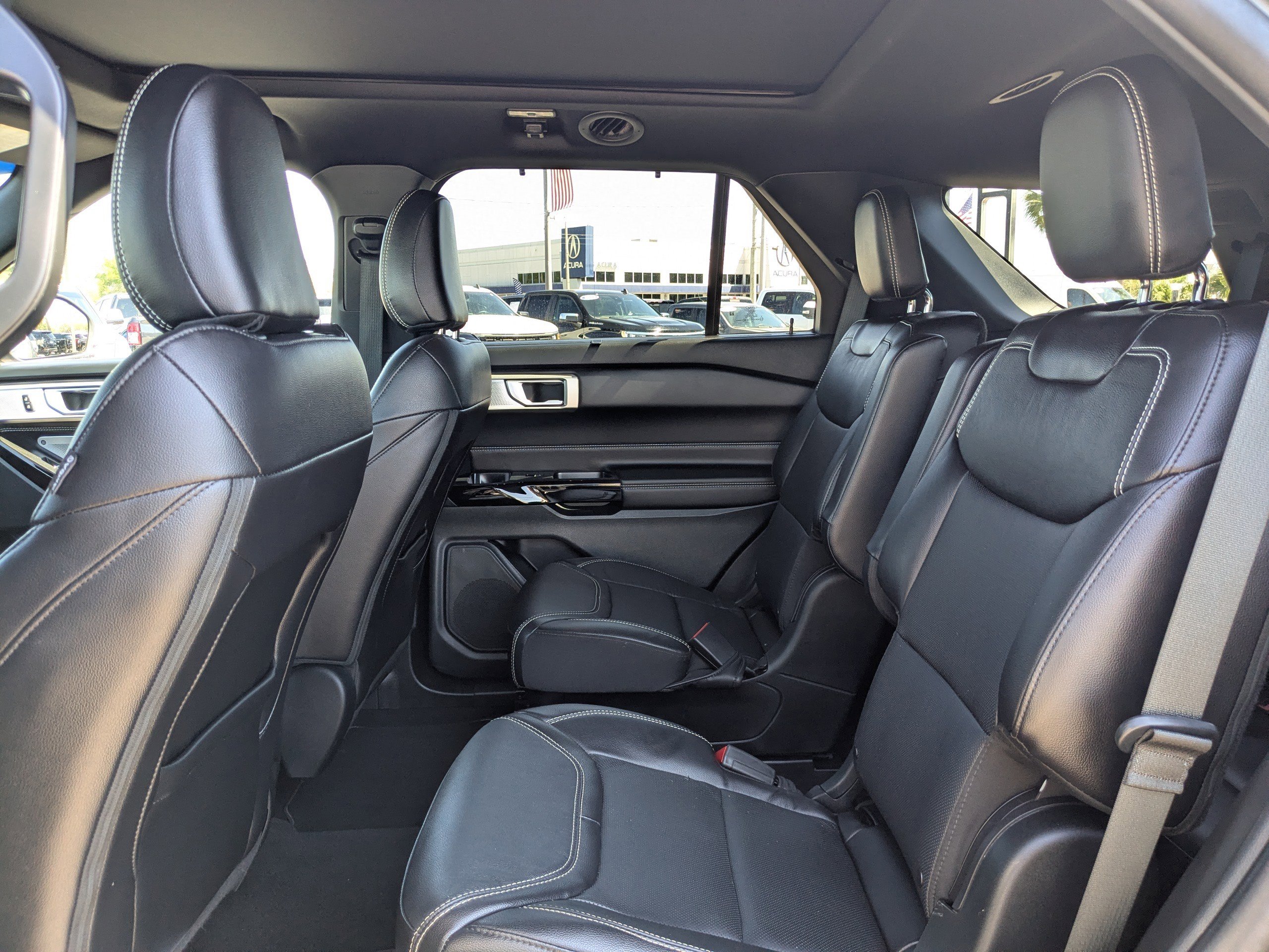 Used 2023 Ford Explorer ST w/ Equipment Group 401A AWD/4WD image 14