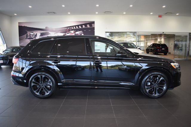 Used 2026 Audi Q7 3.0T Premium Plus w/ Premium Plus Package AWD/4WD image 8