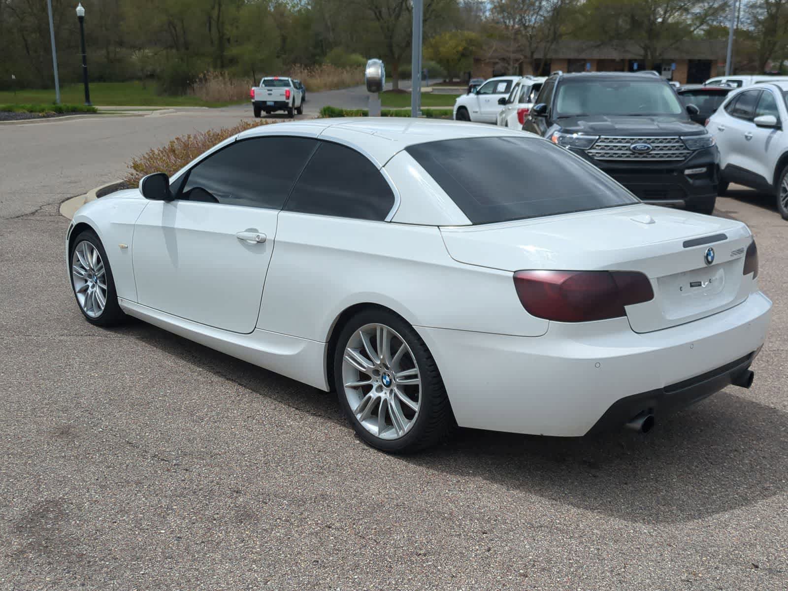 Used 2012 BMW 335i Convertible RWD image 6