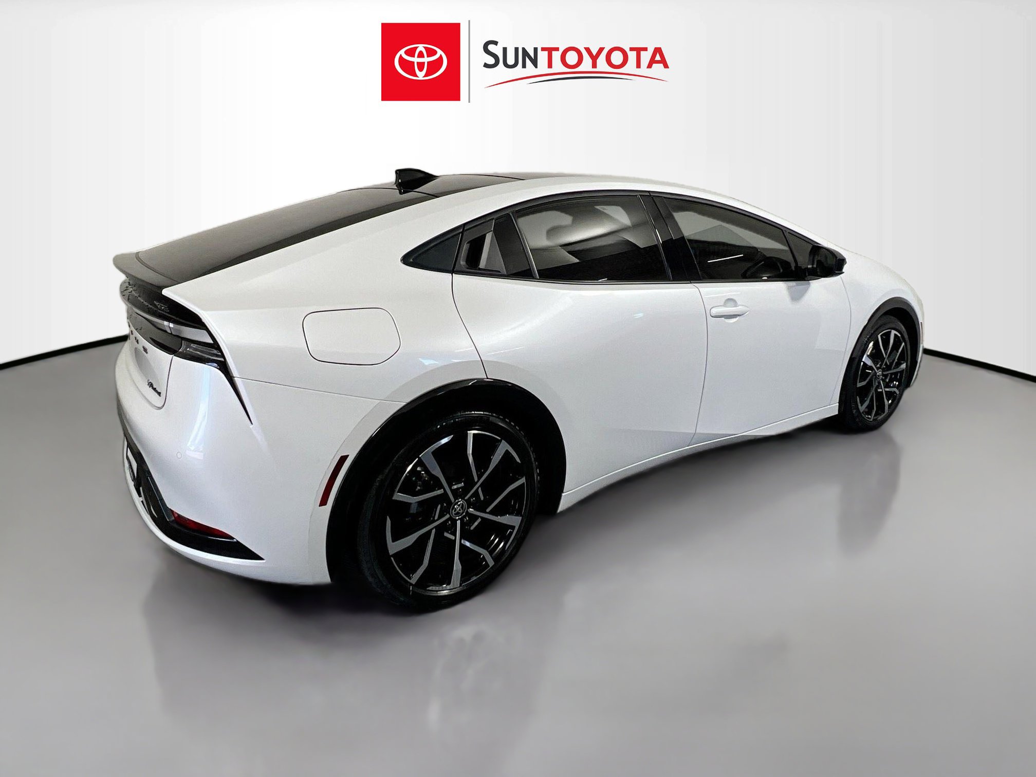 Used 2024 Toyota Prius Prime image 4