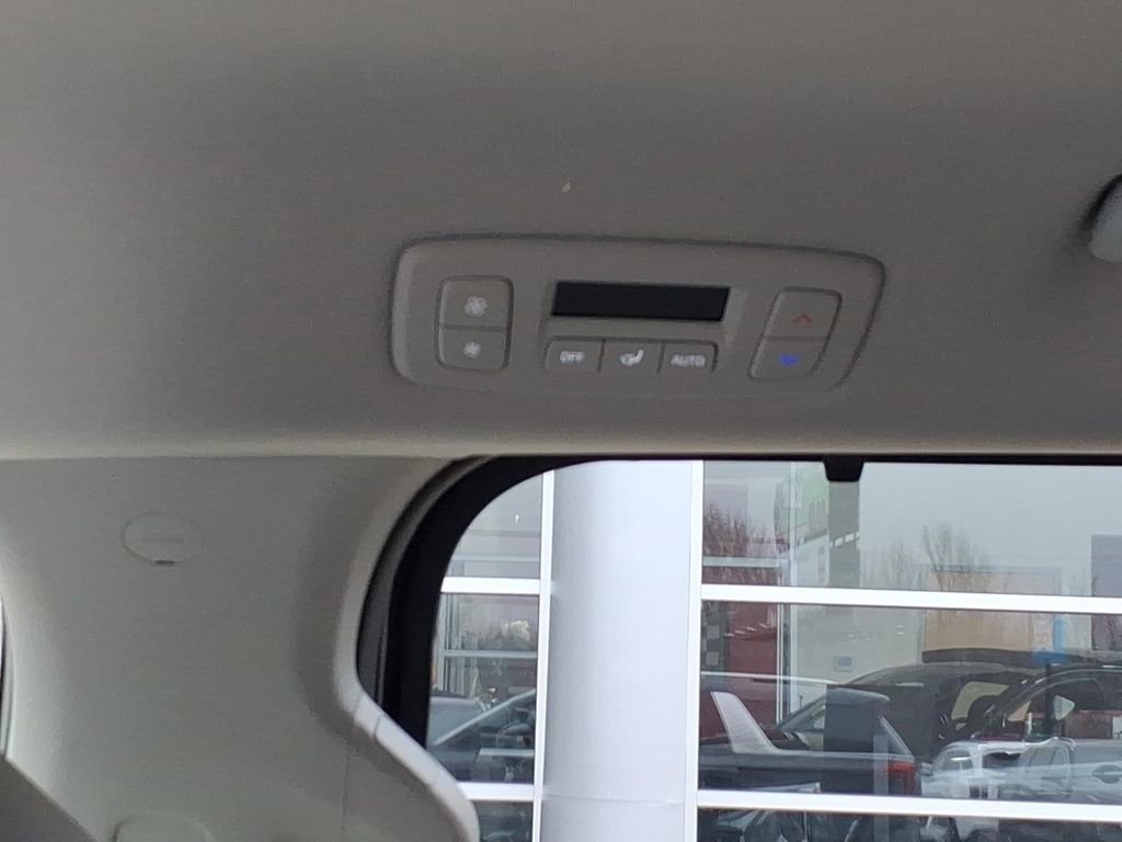 New 2026 Kia Carnival EX image 11