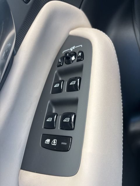 New 2026 Volvo XC90 B6 Ultra AWD/4WD image 25