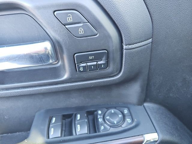 Used 2023 GMC Sierra 2500 SLT w/ SLT Premium Package image 15