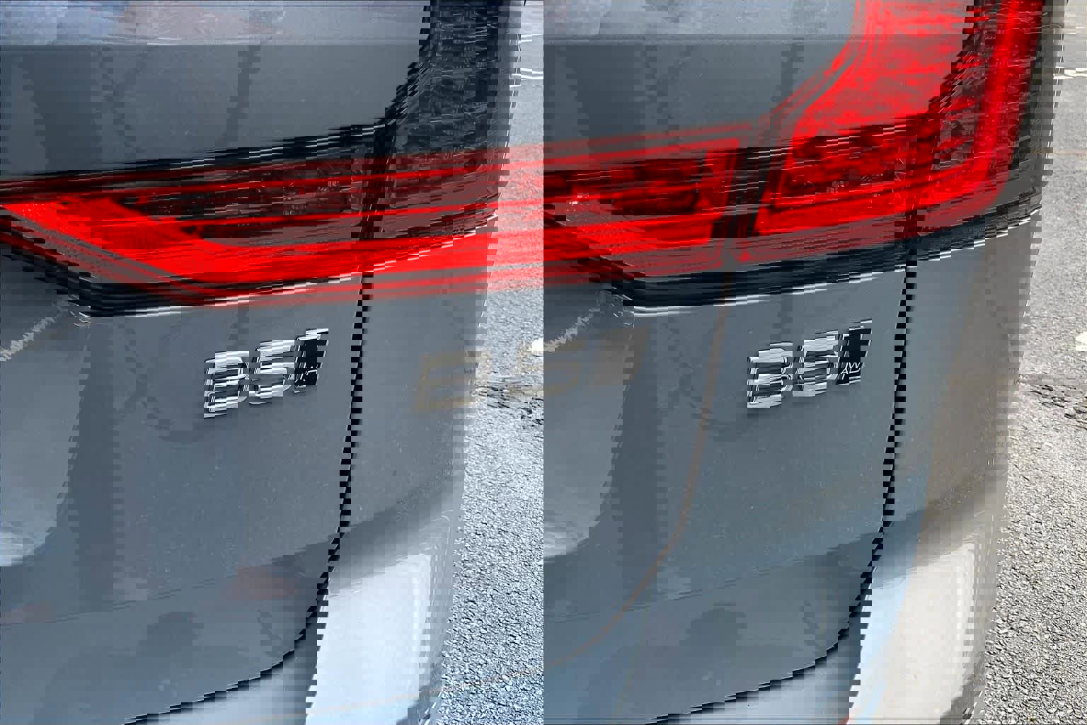 Used 2024 Volvo XC60 B5 Plus w/ Climate Package image 10