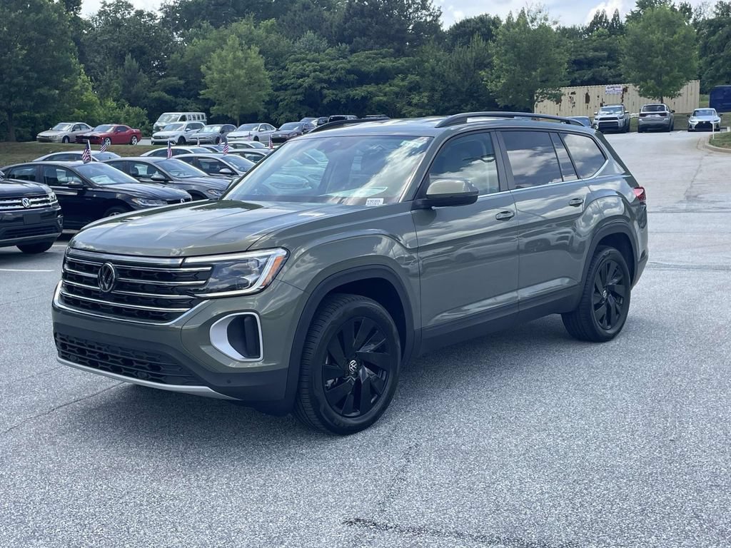 New 2026 Volkswagen Atlas SE FWD image 3