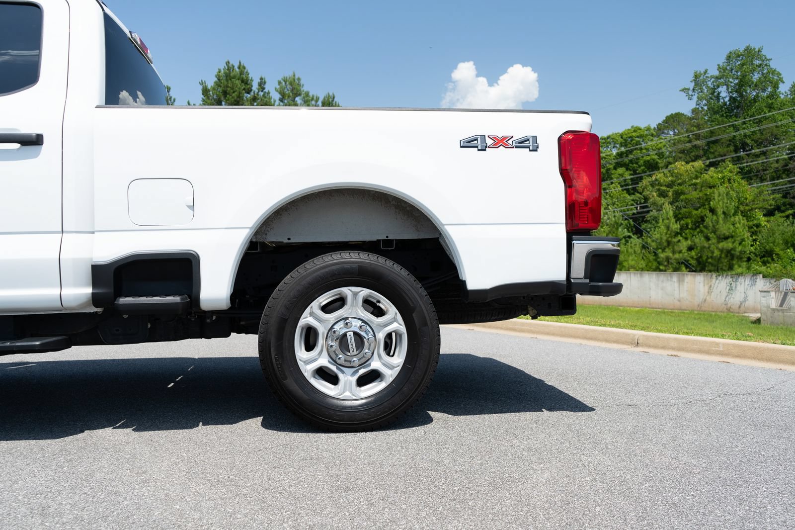 Used 2026 Ford F250 XLT AWD/4WD image 6