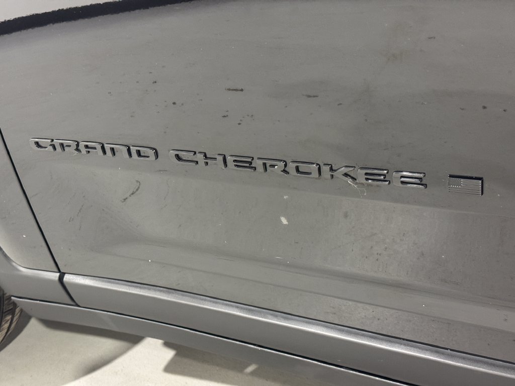 Used 2025 Jeep Grand Cherokee L Limited AWD/4WD image 34