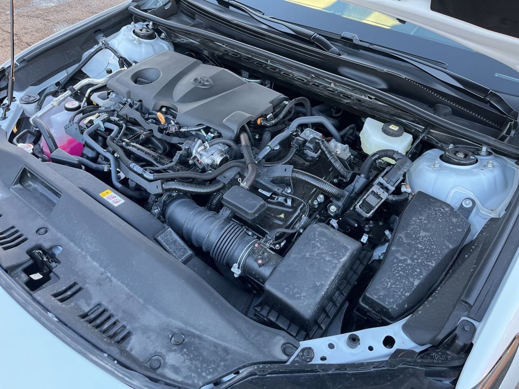 Used 2025 Toyota Camry XLE w/ Premium Package image 12