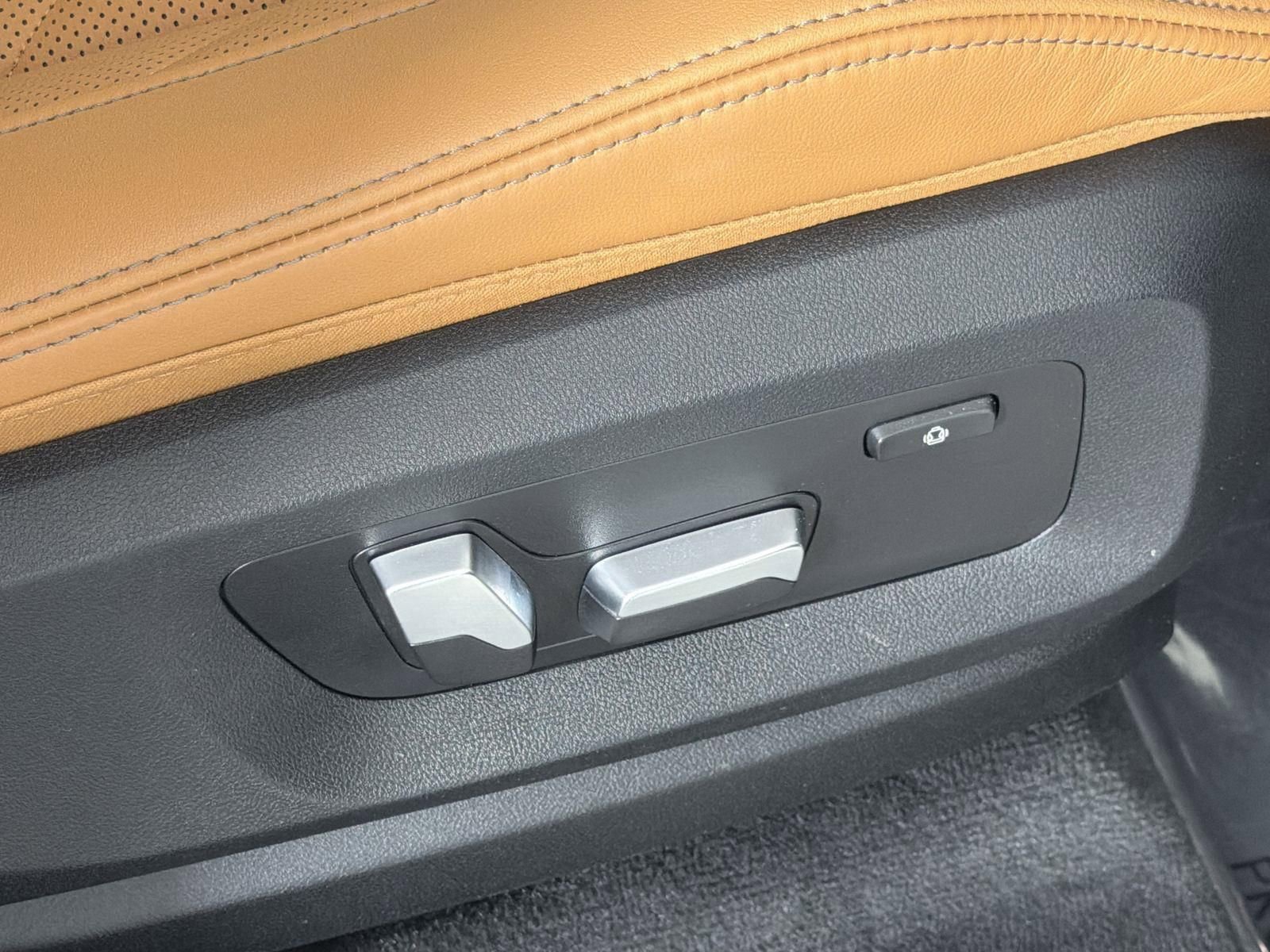 Used 2023 BMW X5 sDrive40i w/ Premium Package image 34