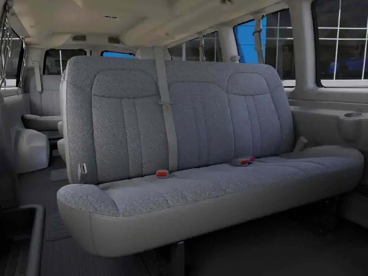 New 2025 GMC Savana 3500 LT w/ LT Preferred Equipment Group RWD image 5