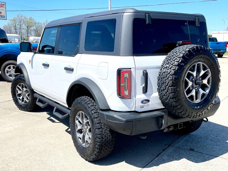Used 2023 Ford Bronco Badlands image 5