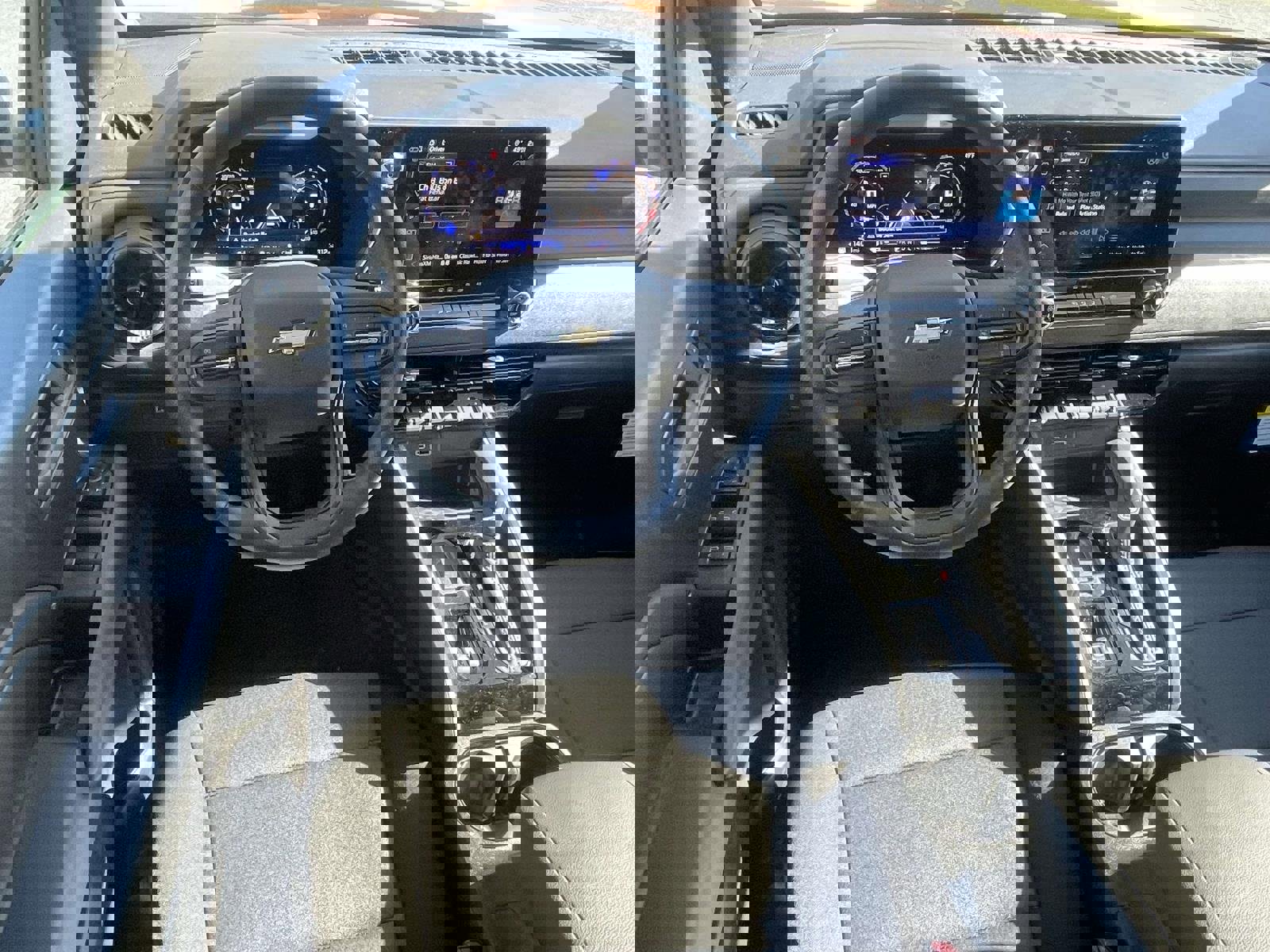 Used 2026 Chevrolet Colorado W/T w/ WT Custom Package image 11