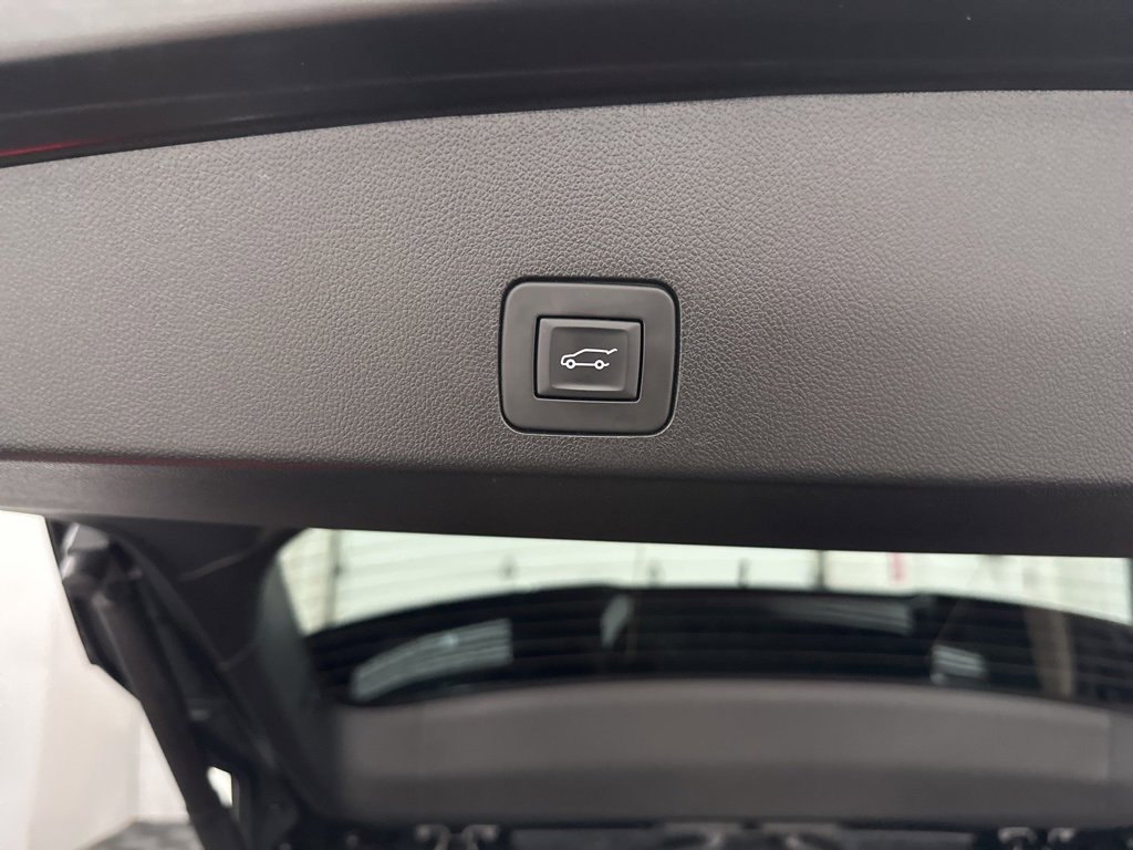 Used 2023 Buick Encore GX Select w/ Sport Touring Package image 35