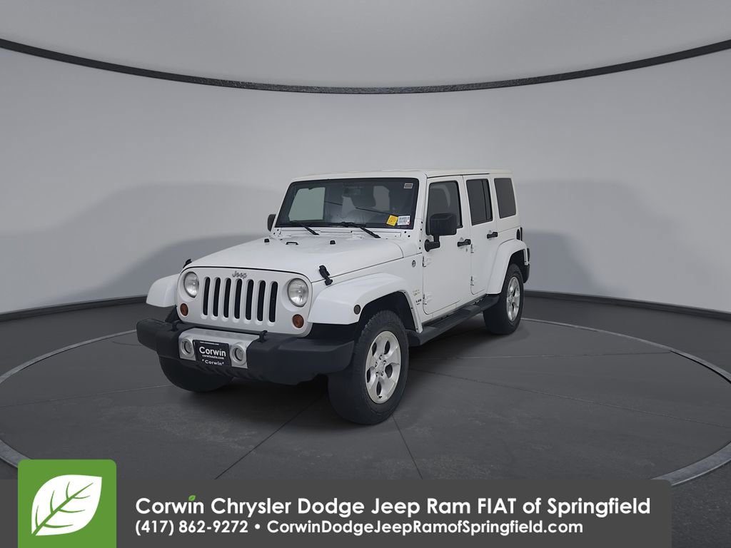 Used 2013 Jeep Wrangler Unlimited Sahara w/ Connectivity Group AWD/4WD image 6