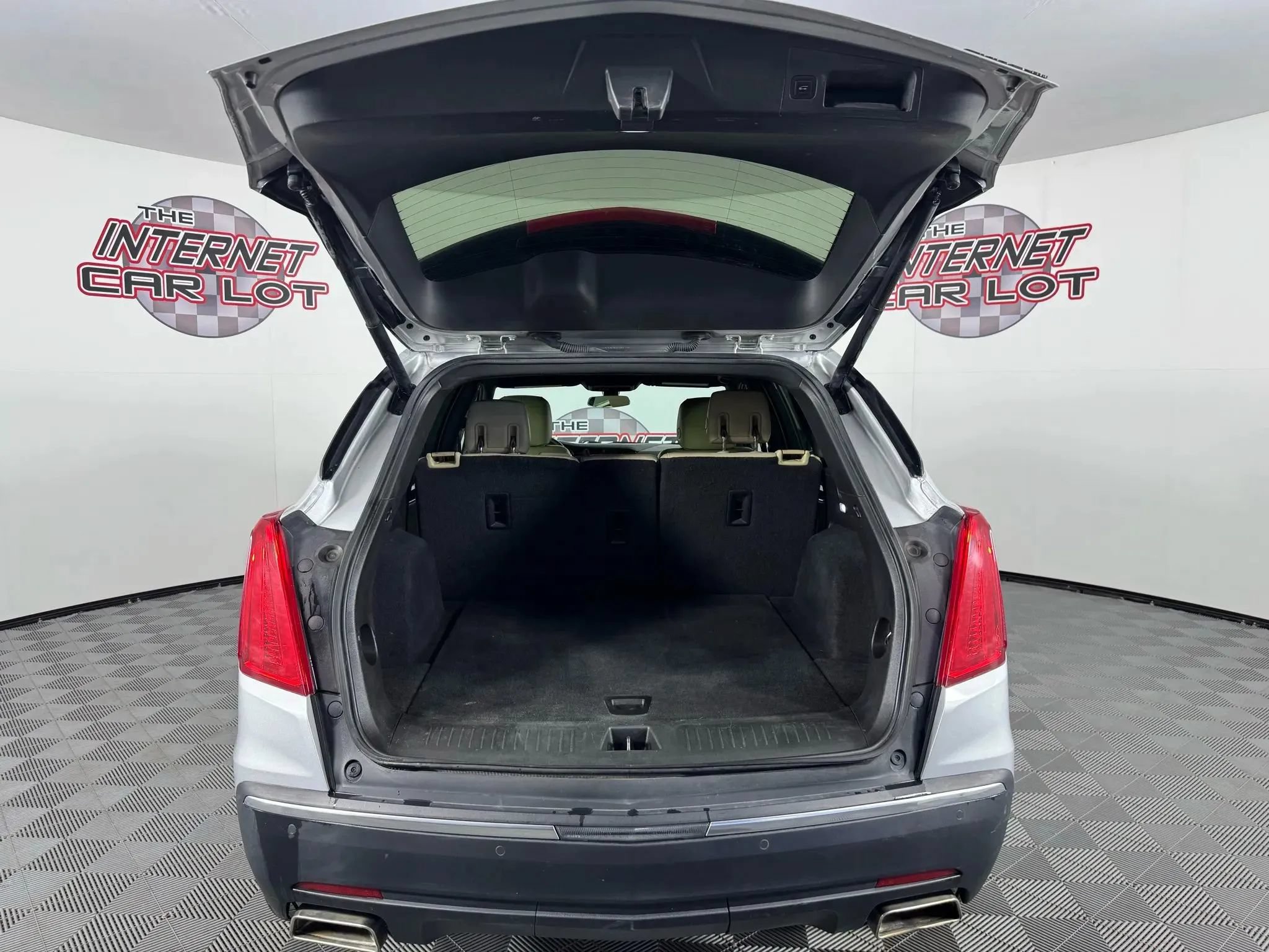 Used 2018 Cadillac XT5 AWD image 26