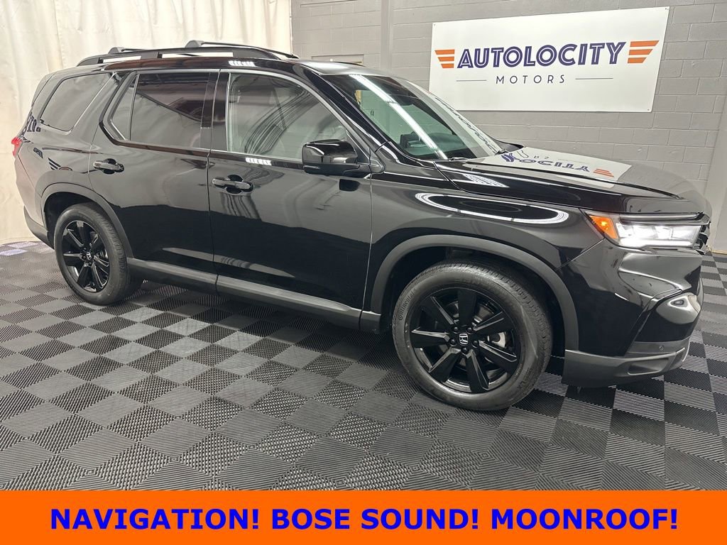 Used 2025 Honda Pilot Black Edition image 1