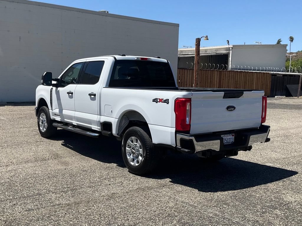Used 2023 Ford F250 XLT AWD/4WD image 4