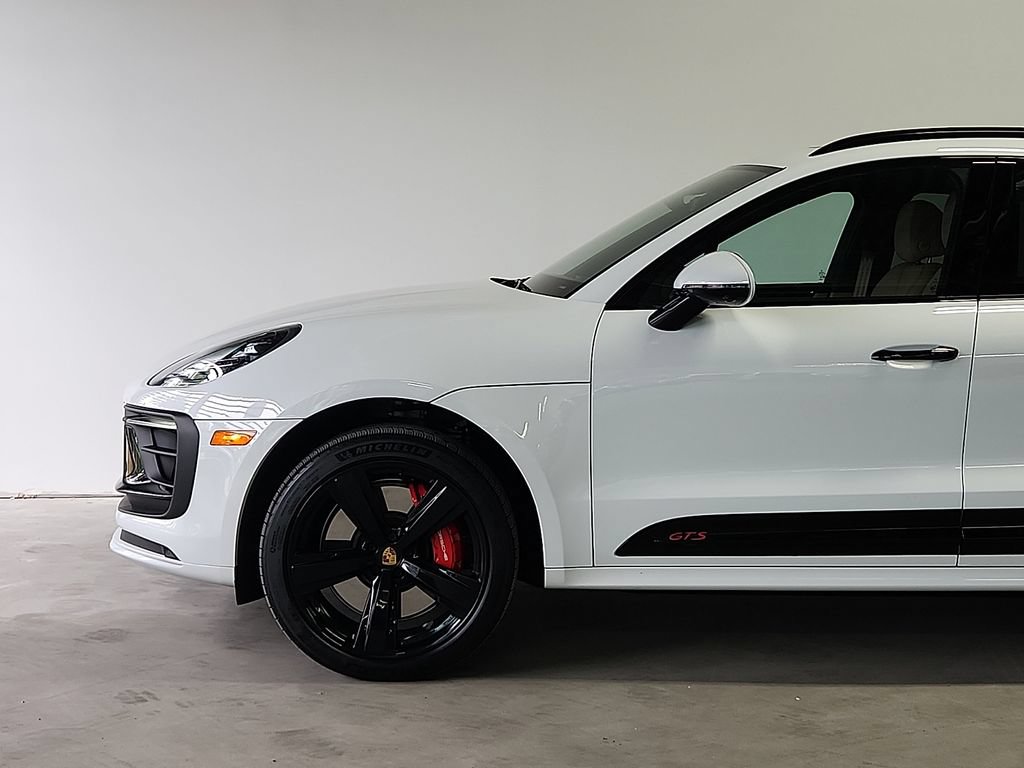 Certified 2025 Porsche Macan GTS AWD/4WD image 6