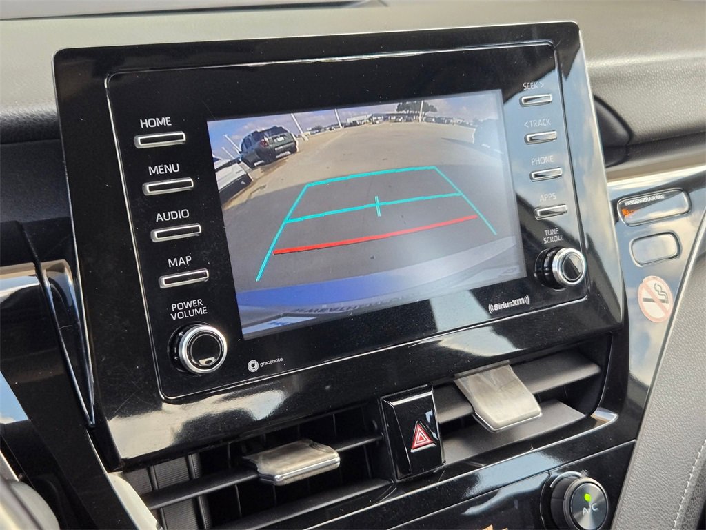 Used 2021 Toyota Camry SE image 30