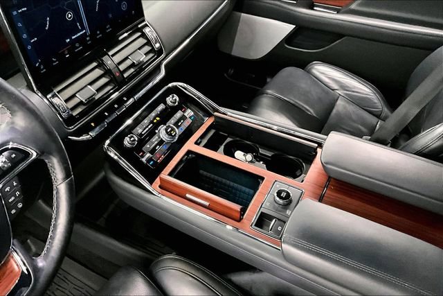 Used 2023 Lincoln Navigator L Reserve image 14